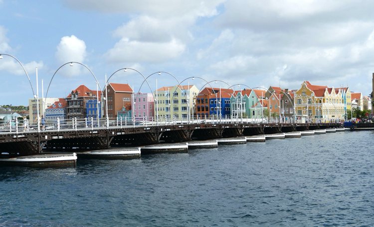 Curaçao houdt voet bij stuk: Voorstel Nederland gaat te ver