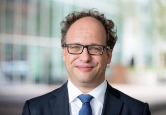 Koolmees: Op BES-eilanden meer kans op werk voor lokale arbeidskrachten
