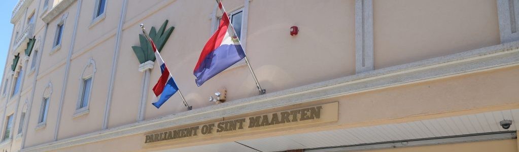 Staten Sint Maarten: Nederland moet ophouden recht op zelfbestuur te schenden