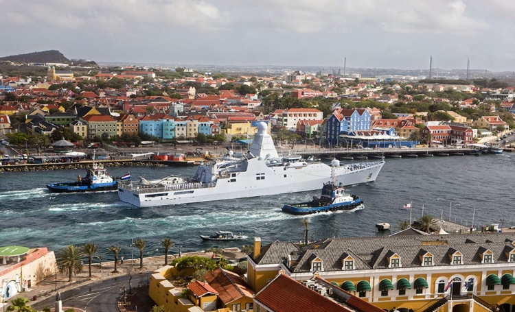 Curaçao voorlopig zonder stationsschip van de marine