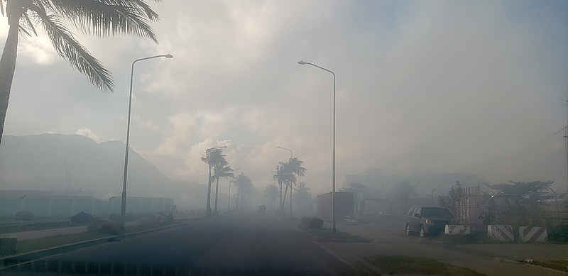 De vuilnisbelt op Sint-Maarten staat weer in brand