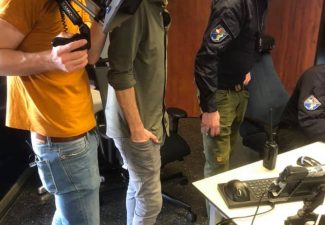 Televisiemaker Ewout Genemans volgt Koninklijke Marechaussee bij rechtszaak Maximus voor docuserie