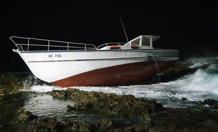 Kustwacht en Citro redden opvarenden bij schipbreuk Klein Curaçao