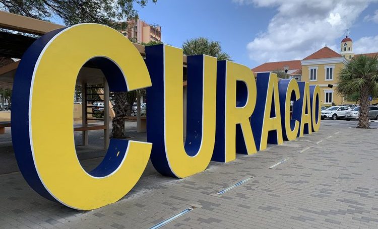 Curaçao gaat versoepelen, wel plachi di dia