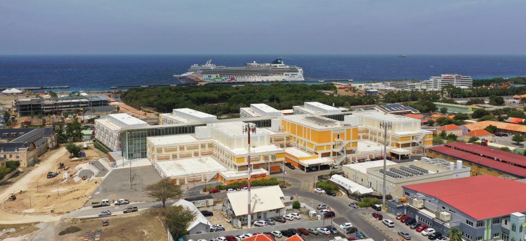 Ziekenhuiszorg op Curaçao wankelt