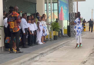 Nieuwe luchthaventerminal St. Eustatius feestelijk geopend