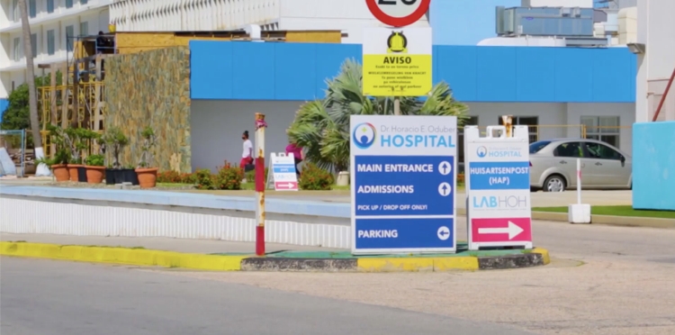 Ziekenhuis Aruba overspoeld met ongevaccineerde corona patiënten