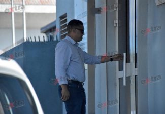 Epidemioloog en premier van Curaçao bedreigd met de dood