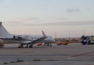 Vliegtuig zakt door landingsgestel op luchthaven van Aruba