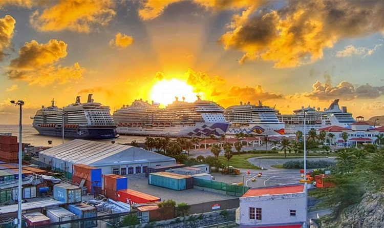Sint-Maarten ziet voor eerste weer zes cruiseschepen tegelijk in haven
