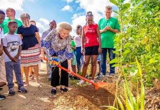 Prinses Beatrix test positief op coronavirus na bezoek aan Curaçao
