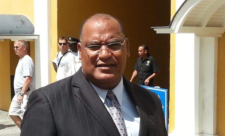 Structureel 1,3 miljoen gulden nodig voor FAA categorie 1 status luchthaven Curaçao