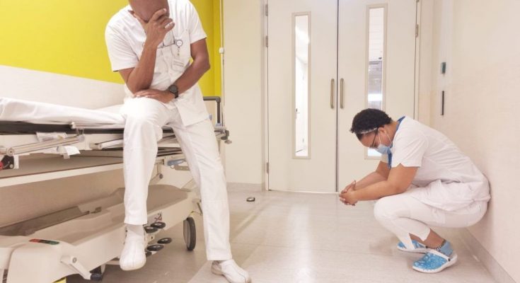 Ziekenhuis Curaçao mist tweehonderd man personeel door Covid-19 om afdelingen draaiende te houden